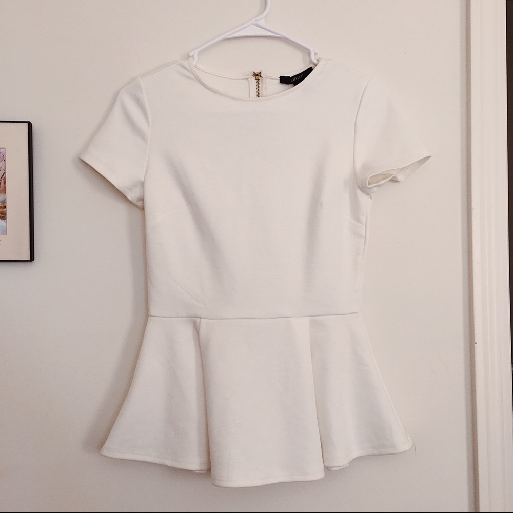 🚫SOLD🚫White Peplum Top